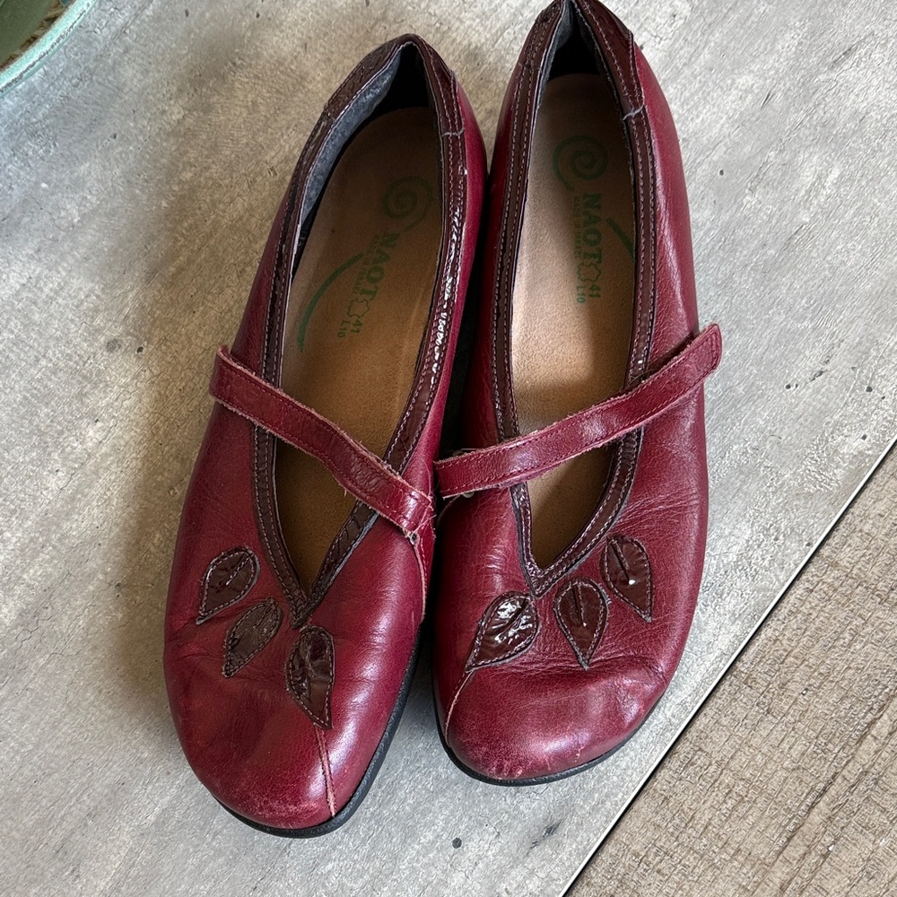 Naot Women's Burgundy Red Mary Jane Flats